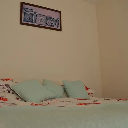 Bratanov Lina Apartament *